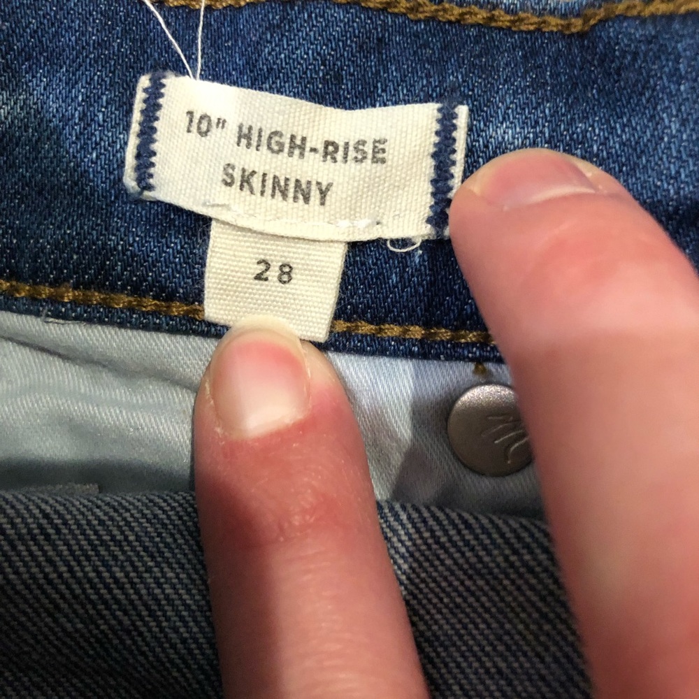 Madewell 10” High Rise Skinny Jeans - Picture 5 of 5